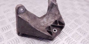 Кронштейн КПП BMW 5-series (E60/61) 22 31 6 761 107 Кронштейн КПП BMW 5-series (E60/61) 22 31 6 761 107