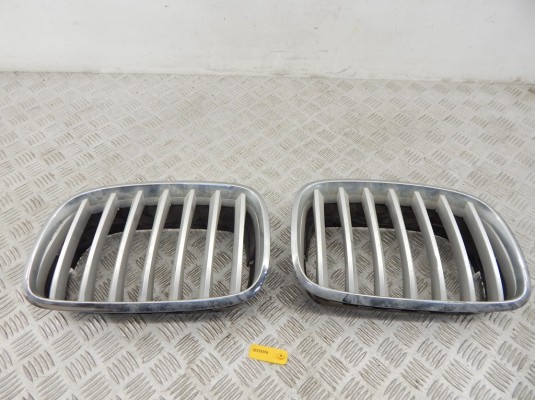 Решетка радиатора BMW X5-series (E70) Решетка радиатора BMW X5-series (E70)