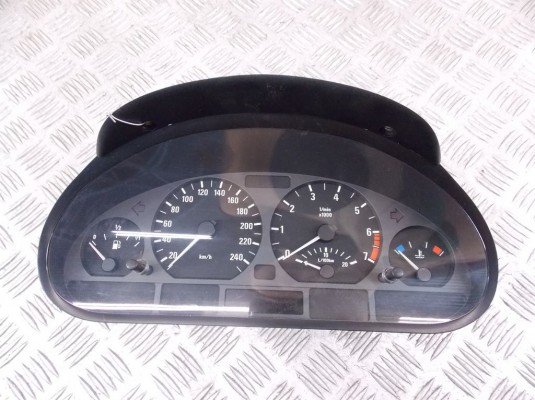 Щиток приборов (приборная панель) BMW 3-series (E46) 62 11 6 911 286