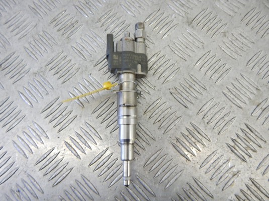 Форсунка BMW 3-series (E90/91/92) 13 53 7 589 048