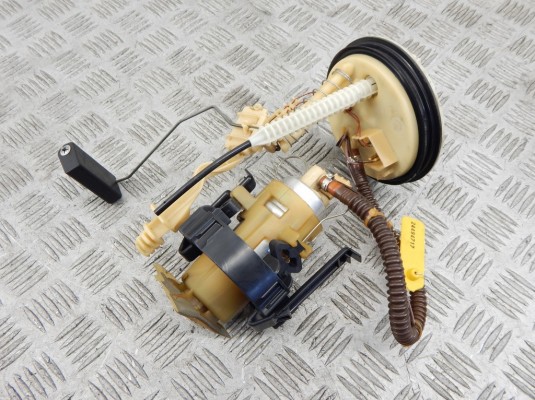 Насос топливный BMW 5-series (E39) 16 14 6 752 368 Насос топливный BMW 5-series (E39) 16 14 6 752 368