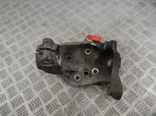 Ступица передняя правая BMW 1-series (E87) 31 21 6 764 444