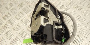 Замок двери передней левой BMW X3-series (E83) 51 21 7 167 067