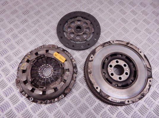 Маховик BMW 3-series (E46) 21 20 7 512 693 Маховик BMW 3-series (E46) 21 20 7 512 693