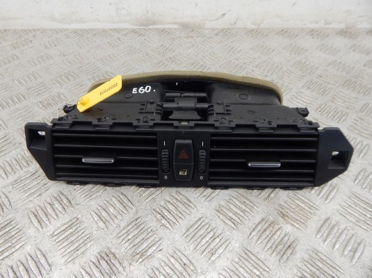 Дефлектор обдува салона BMW 5-series (E60/61) 64 22 6 910 734 Дефлектор обдува салона BMW 5-series (E60/61) 64 22 6 910 734