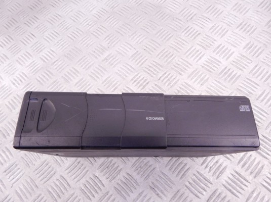 CD-чейнджер BMW 5-series (E39) 65 12 6 913 388