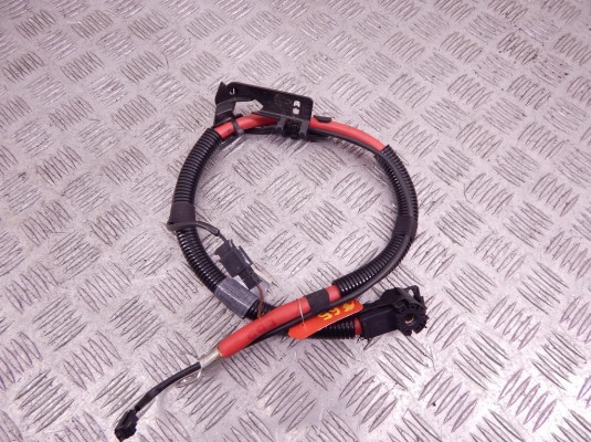 Плюсовой провод аккумулятора BMW 7-series (E65/66) 61 12 6 904 905