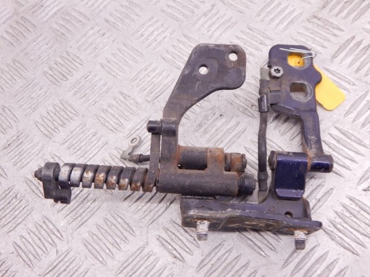 Петля крышки багажника BMW 3-series (E46) 51 24 8 254 015