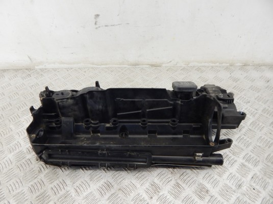 Клапанная крышка BMW X5-series (E70) 11 12 7 789 395 Клапанная крышка BMW X5-series (E70) 11 12 7 789 395