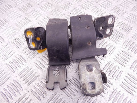 Петля крышки багажника BMW 5-series (E39) 41 61 7 007 403