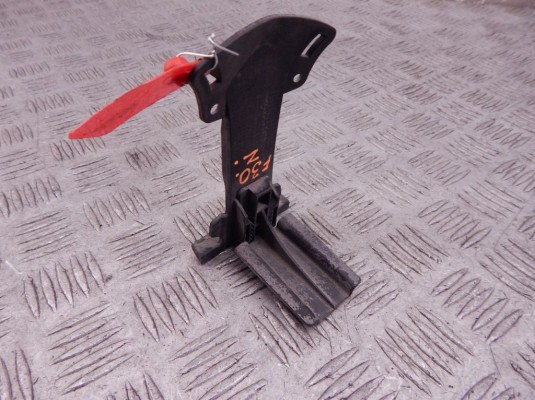 Кронштейн крепления бампера заднего BMW 3-series (F30/31) 51 11 7 296 331