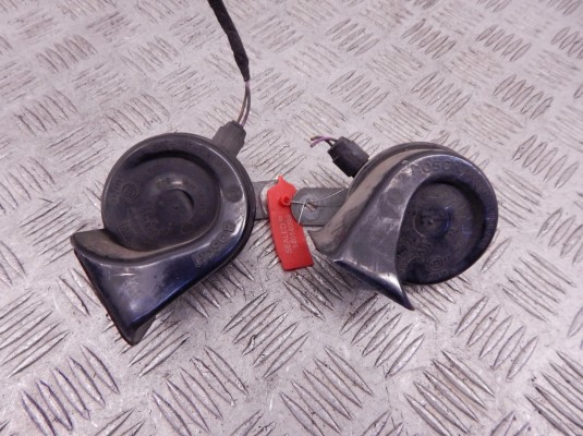 Сигнал (клаксон) BMW 5-series (E39) 61 33 8 381 271