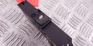 Блок управления стеклоподъемниками BMW 3-series (E46) 61 31 6 902 177 Блок управления стеклоподъемниками BMW 3-series (E46) 61 31 6 902 177