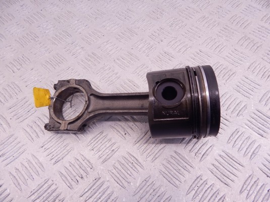 Поршень BMW 5-series (E39) 11 25 2 247 502
