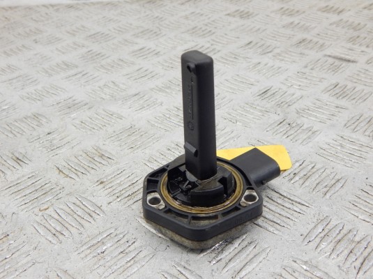 Датчик уровня масла BMW 1-series (E87) 12 61 7 501 786