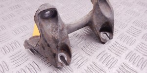 Кронштейн КПП BMW 3-series (E90/91/92) 22 32 6 774 105