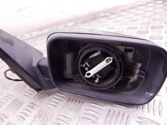 Зеркало наружное правое BMW 3-series (E46) 51 16 7 011 938