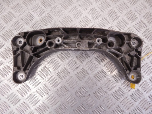 Кронштейн КПП BMW 5-series (E39) 22 32 1 096 106