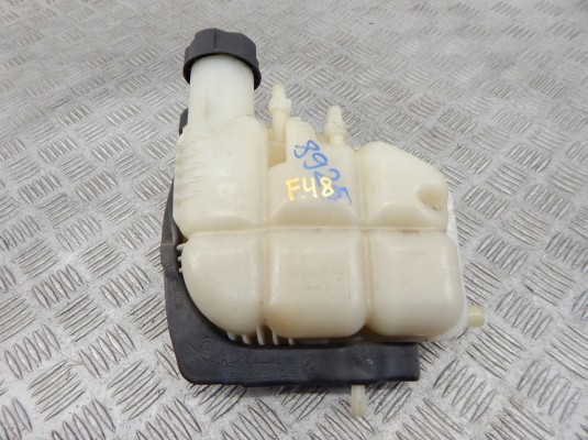 Бачок расширительный BMW X1-series (F48) 17 13 7 617 362