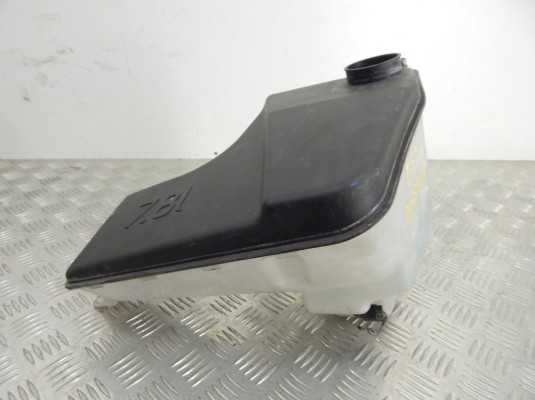Бачок омывателя BMW X5-series (E53) 61 67 8 252 738