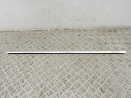 Молдинг стекла двери задней левой наружный BMW 2-series (F45/46)