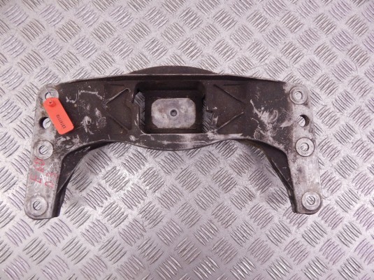 Кронштейн КПП BMW 5-series (E60/61) 22 31 6 761 106