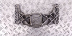 Кронштейн КПП BMW 5-series (E60/61) 22 31 6 761 106