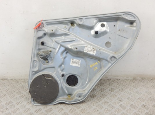 Стеклоподъемник задний правый VOLKSWAGEN PASSAT 5+ (2000-2005) 3b9839752ba