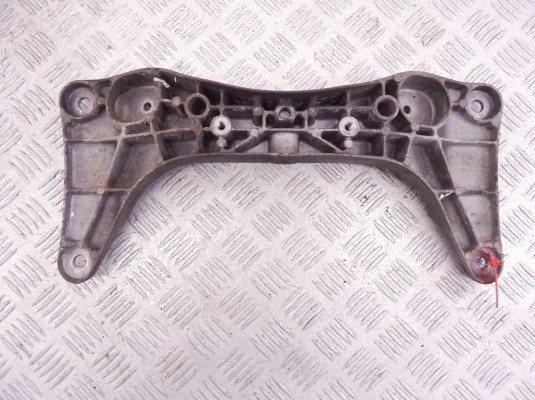 Кронштейн КПП BMW 5-series (E39) 22 31 6 751 583