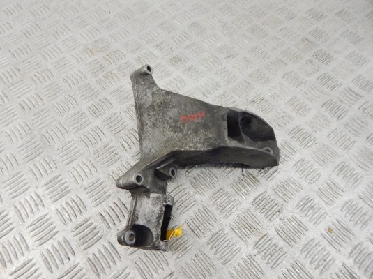 Кронштейн двигателя BMW 3-series (E46) 22 11 6 753 225 Кронштейн двигателя BMW 3-series (E46) 22 11 6 753 225