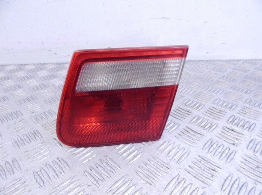Фонарь крышки багажника правый BMW 3-series (E46) 63 21 8 368 760