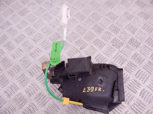 Замок двери передней правой BMW 5-series (E39) 51 21 8 235 104