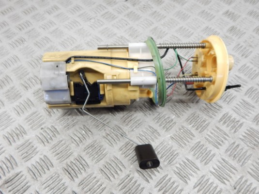 Насос топливный BMW X5-series (E70) 16 11 4 422 731