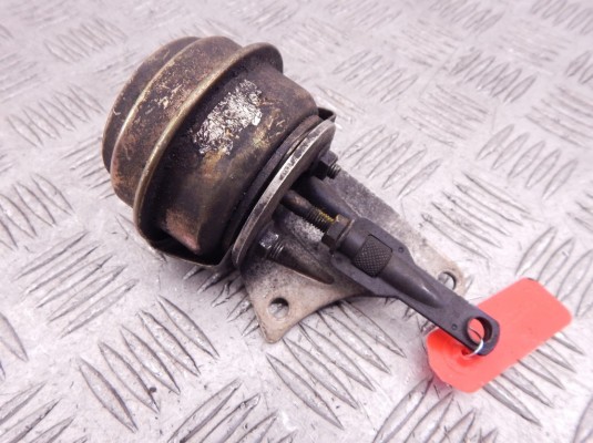 Клапан управления турбиной (актуатор) BMW 5-series (E39)