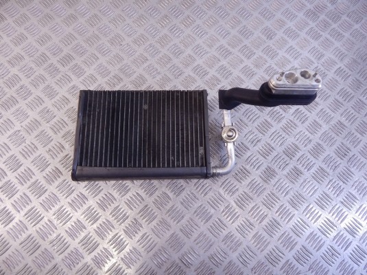 Испаритель кондиционера BMW X5-series (E53) 64 11 8 385 560