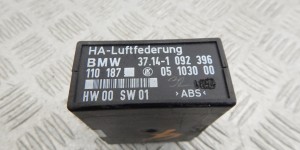 Блок управления пневмоподвеской BMW X5-series (E53) 37 14 1 092 396