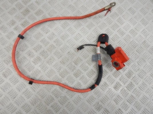 Плюсовой провод аккумулятора BMW 5-series (E60/61) 61 12 6 944 536