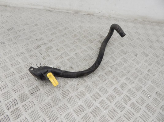 Горловина бачка омывателя BMW 5-series (E60/61) 61 66 7 144 396 Горловина бачка омывателя BMW 5-series (E60/61) 61 66 7 144 396