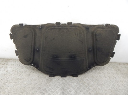 Шумоизоляция капота BMW 5-series (E60/61) Шумоизоляция капота BMW 5-series (E60/61)