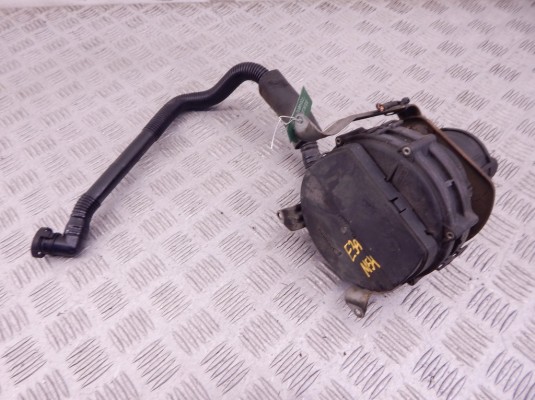 Насос продувки катализатора BMW 5-series (E39) 11 72 1 433 959