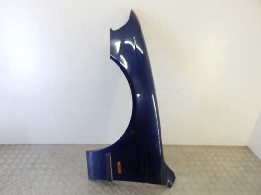 Крыло переднее левое BMW 5-series (E39) 41 35 8 162 133 Крыло переднее левое BMW 5-series (E39) 41 35 8 162 133