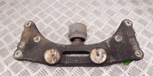 Кронштейн КПП BMW 7-series (E38) 22 32 1 094 779