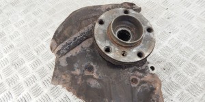 Ступица передняя левая BMW X5-series (E53) 31 21 6 761 575