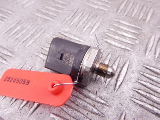 Датчик давления топлива BMW 3-series (F30/31) 13 53 7 620 946 Датчик давления топлива BMW 3-series (F30/31) 13 53 7 620 946