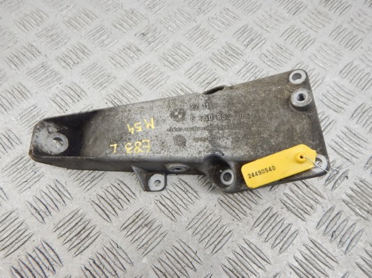 Кронштейн двигателя BMW X3-series (E83) 22 11 6 750 853 Кронштейн двигателя BMW X3-series (E83) 22 11 6 750 853