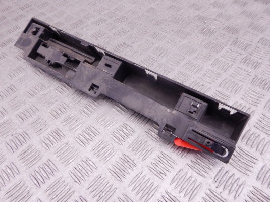 Кронштейн крепления порога BMW 4-series (F32/33/36) 51 77 7 320 207 Кронштейн крепления порога BMW 4-series (F32/33/36) 51 77 7 320 207