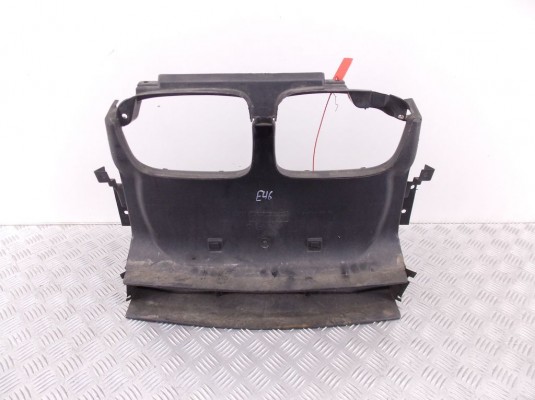 Воздухозаборник BMW 3-series (E46) 51 71 8 202 831