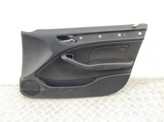 Обшивка двери передней правой (дверная карта) BMW 3-series (E46)