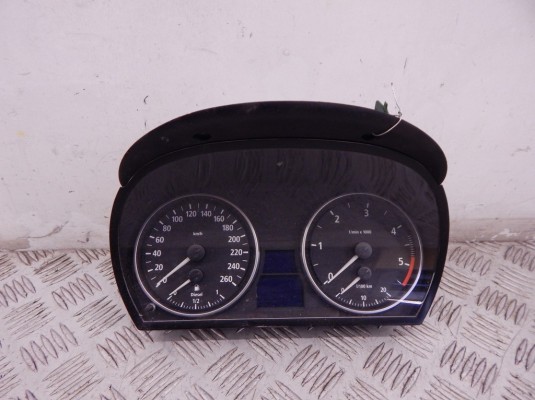 Щиток приборов (приборная панель) BMW 3-series (E90/91/92) 62 10 6 983 497