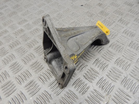 Кронштейн двигателя BMW 3-series (E46) 22 11 6 754 185